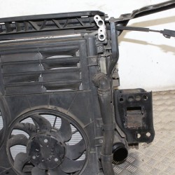 Seat  Alhambra Mk2 2012 2.0 dyz. 103 kW Radiatorių panelė (televizorius)